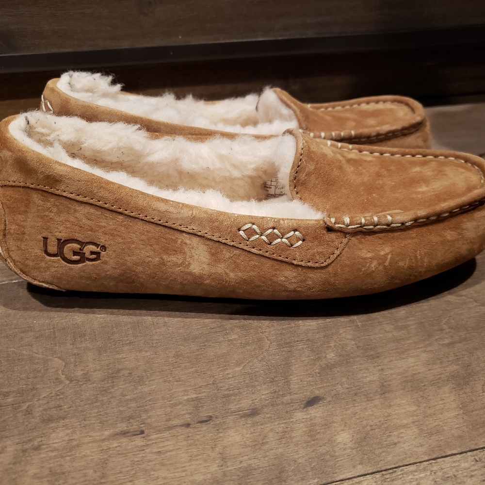 Women's Ugg Moccasins
